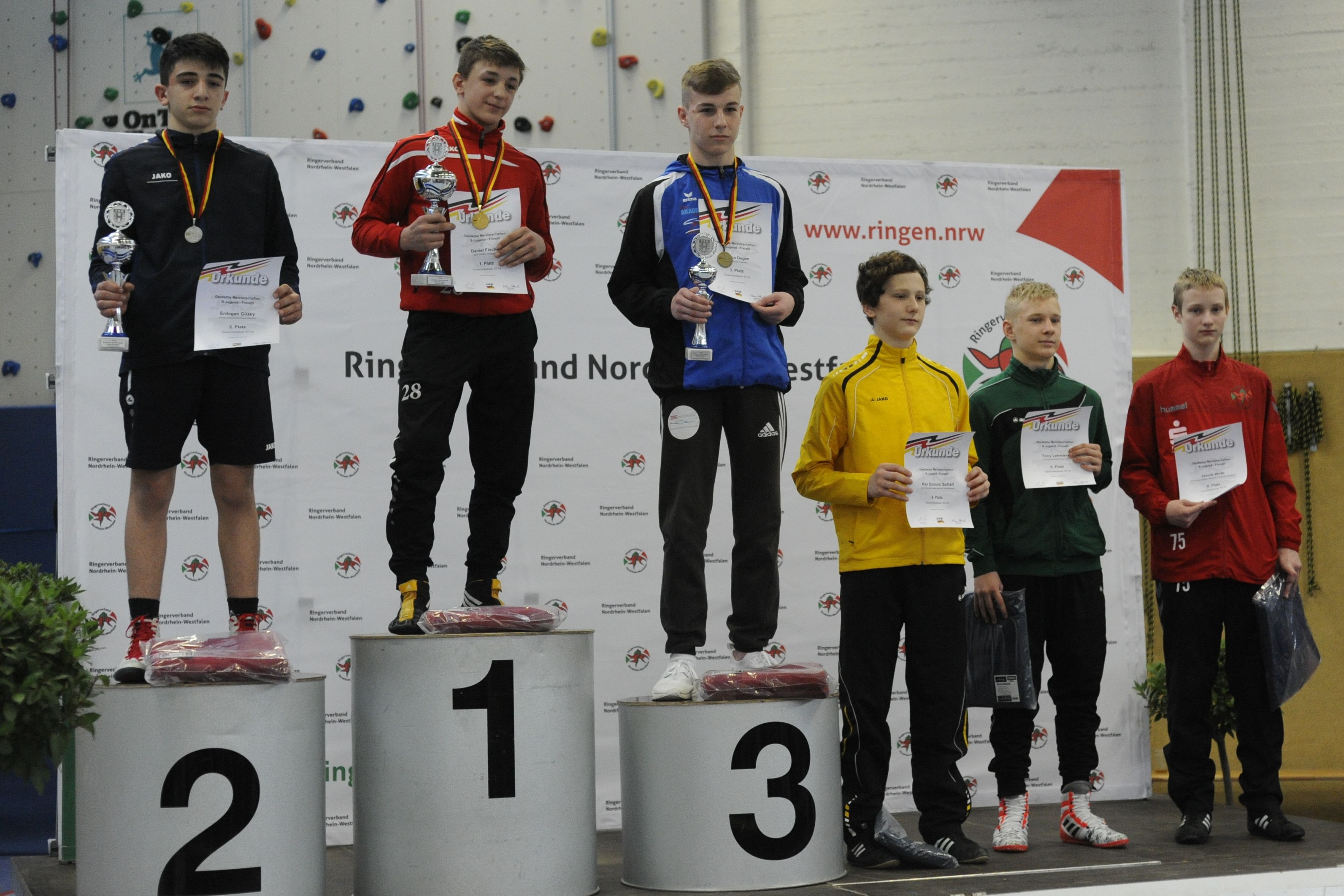 Siegerehrung 62kg_CP13593 Auss