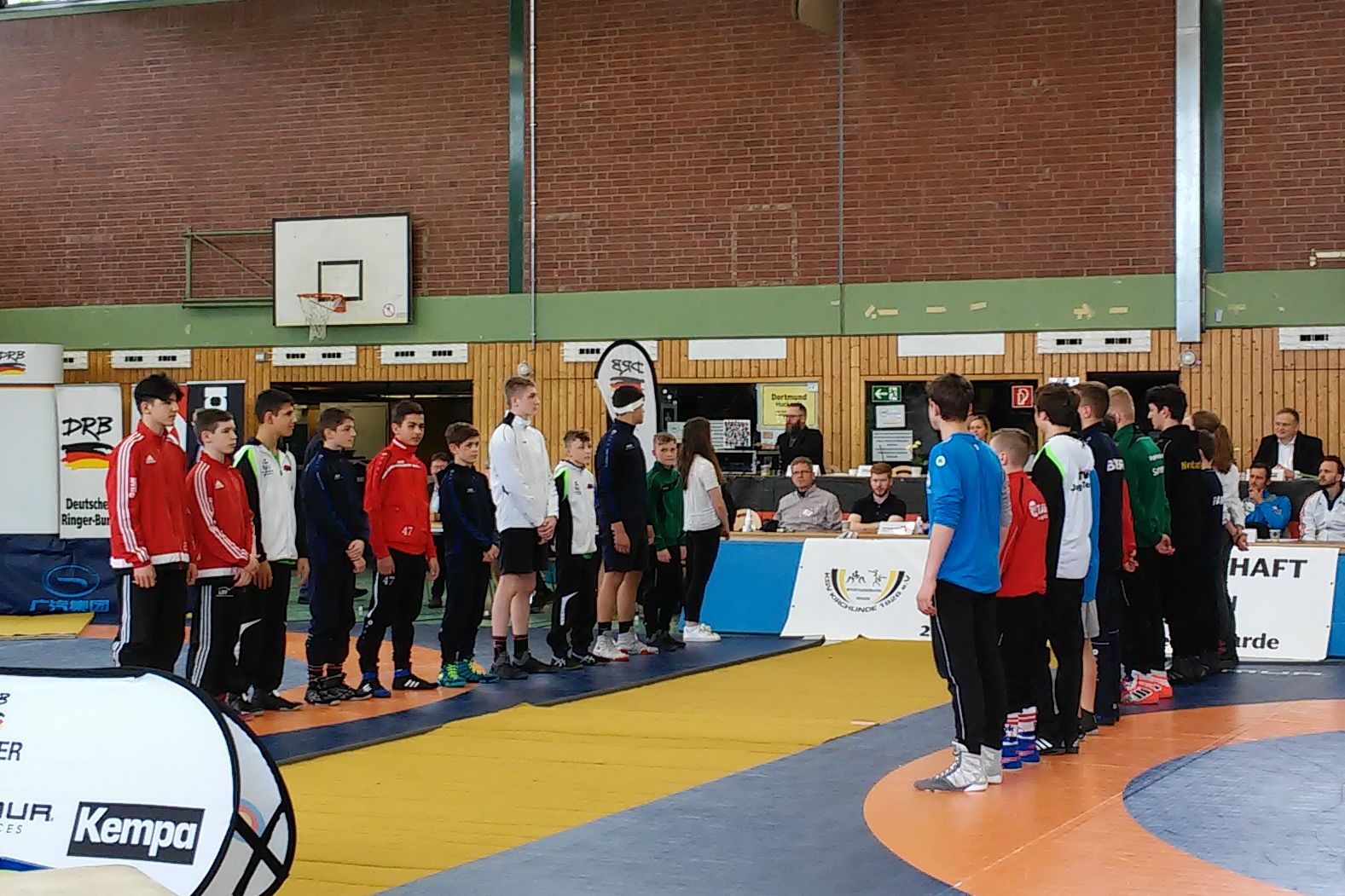 Einmarsch Finale 1+2 20190428_110017 Auss