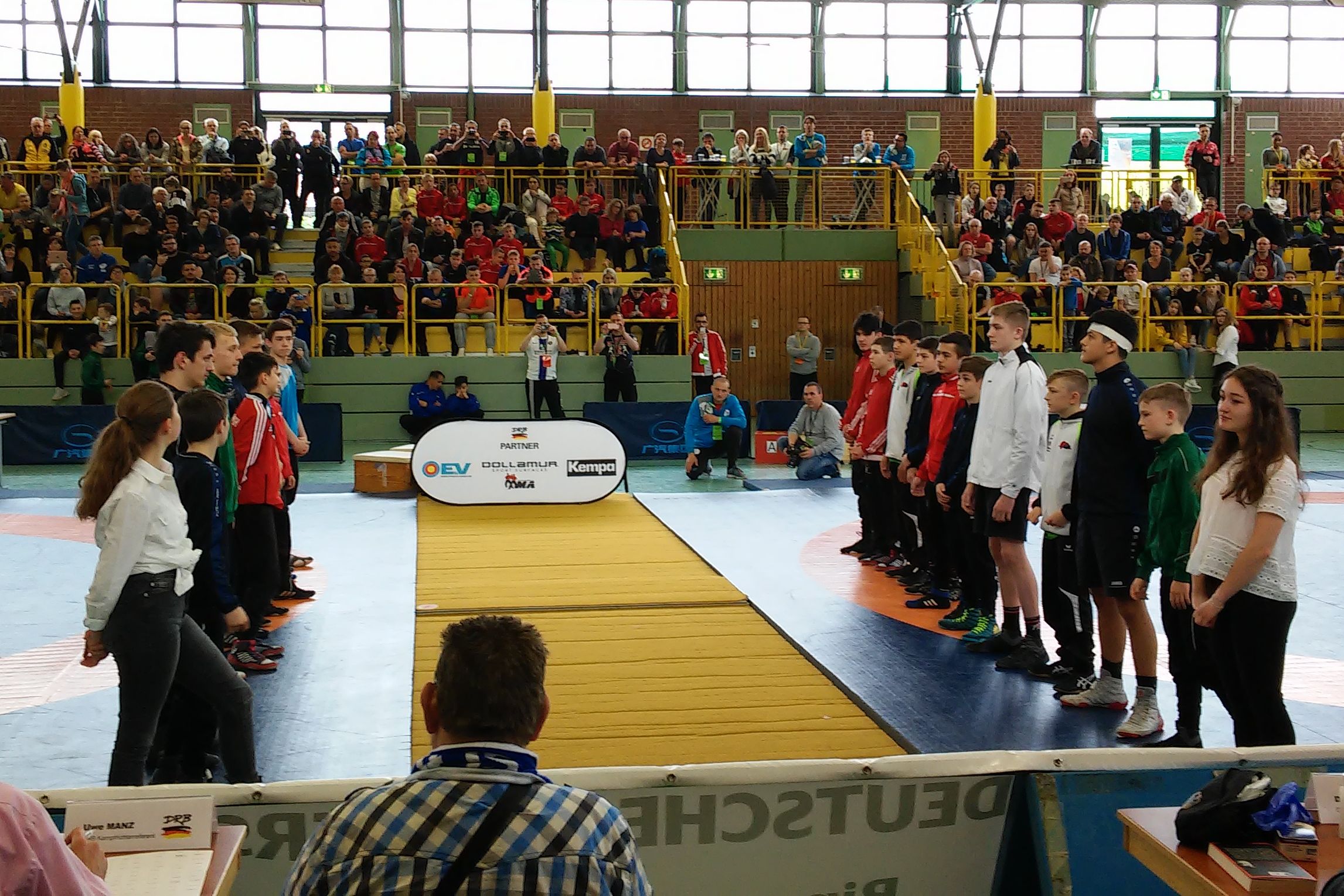 Einmarsch Finale 1+2 20190428_110134 Auss