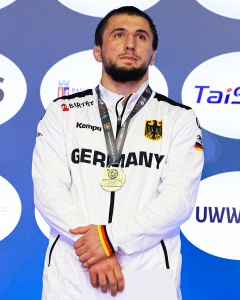 Idris Ibaev gewinnt Silber - Foto: Kadir Caliskan